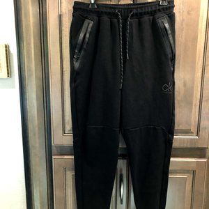 Calvin Klein Men’s Logo Jogger – SIZE M